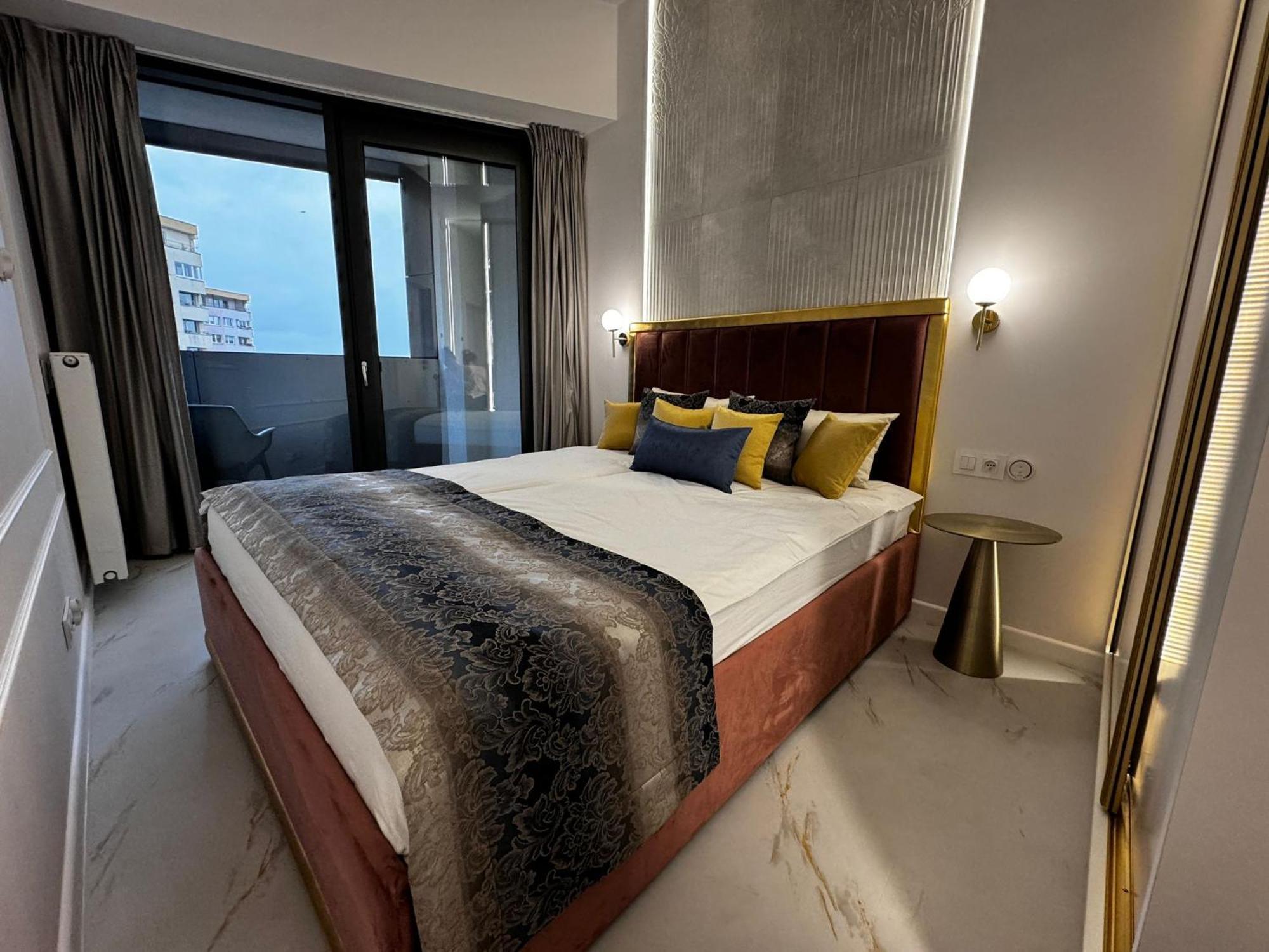 Urban Elite Private 2 Person Jacuzzi Hanza Tower *